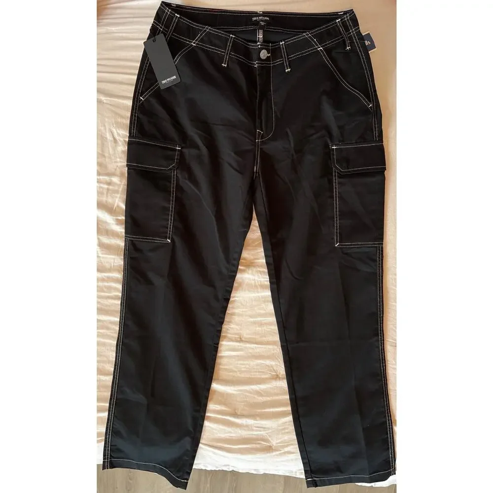 NWT True Religion Outline Graphic Letter Cargo Pants Jet Black Size 30 Rare Y2K